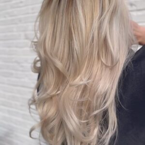 Wavy Champagne Blonde Hair